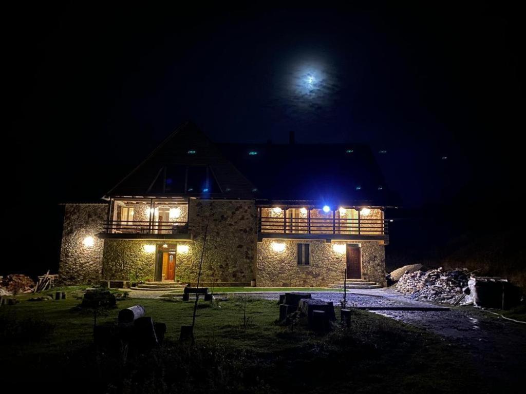Hotel Kelmendi Lepushe Exterior photo