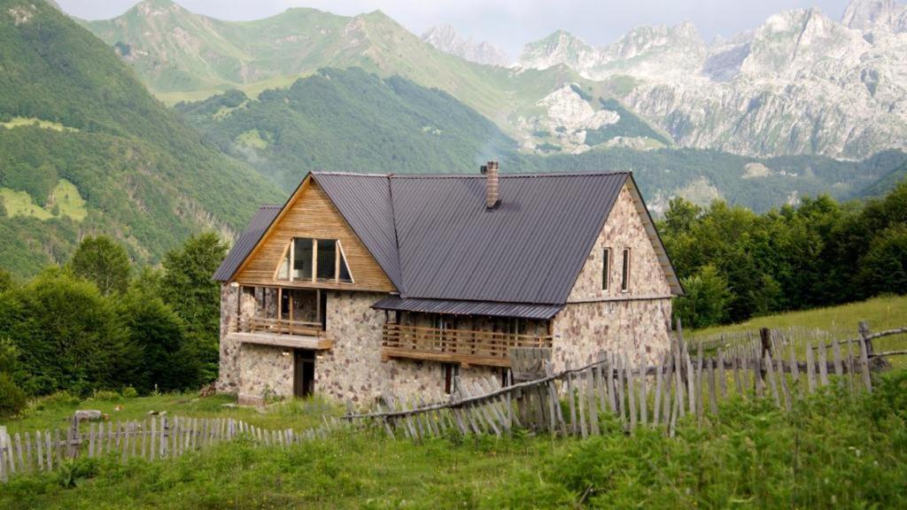 Hotel Kelmendi Lepushe Exterior photo